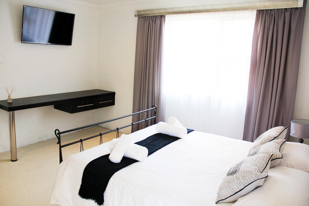 La Coscello Guest House Edenvale Ruang foto
